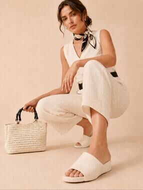 Gentle Souls Gisele Wedge Slide Sandals Ivory Cream Size 11 EUC  S4119